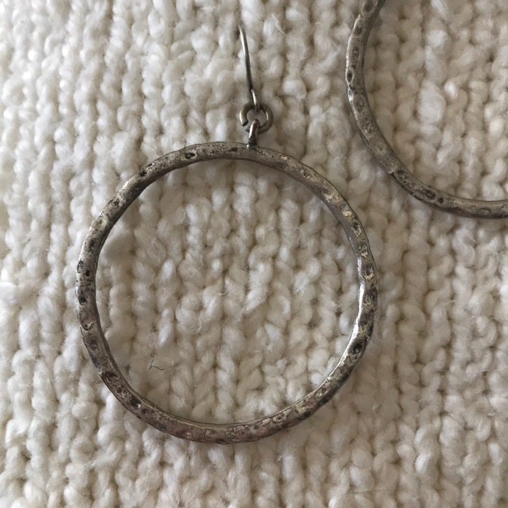 Rustic silver earrings - Picture 2 of 2